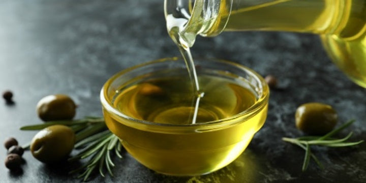 Practice Oil Pulling to deal with cavity, bad breath issues, swollen gums